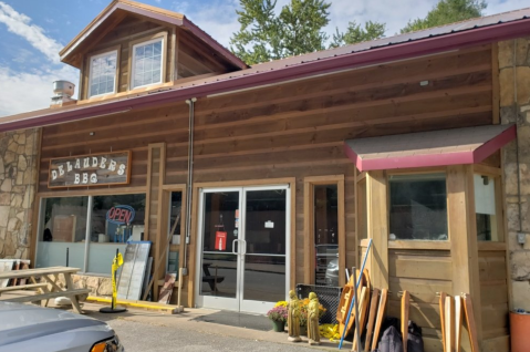 The Hidden Tennessee Barbecue Joint That's Worth The Pilgrimage From Nashville