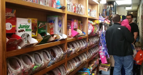 These 8 Classic Candy Shops In Illinois Have The Rarest Treats