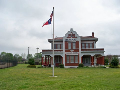 There’s Only One Remaining Train Station Like This In All Of Texas And It’s Magnificent