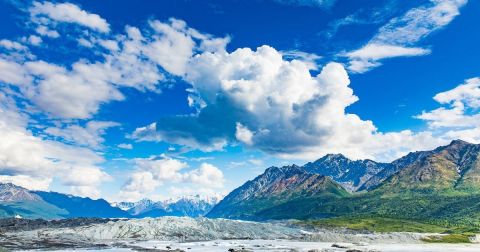 Walking On Alaska's Largest Glacier Is A Bucket List Item You Need To Cross Off