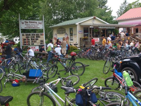 Ride Your Bike To The Quirkiest Mom & Pop Restaurant In Virginia