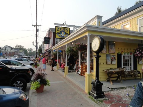 This Massive Gift Shop In New Hampshire Is Like No Other In The World