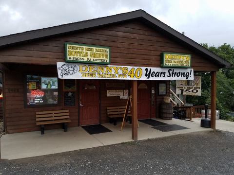 Bite Into A 50-Pound Burger At This Unassuming Pennsylvania Restaurant