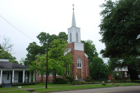 The Little-Known Church Hiding In Mississippi That Is An Absolute Work Of Art