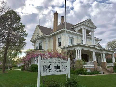 This Grand 1907 Mansion Inn In Nebraska Will Make You Feel Like Royalty