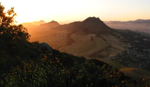 This Stunning California Town Will Pay You To Visit This Winter