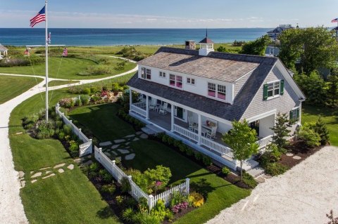 The Most Historic Hotels In Maine Are So Much More Than Just A Step Back In Time