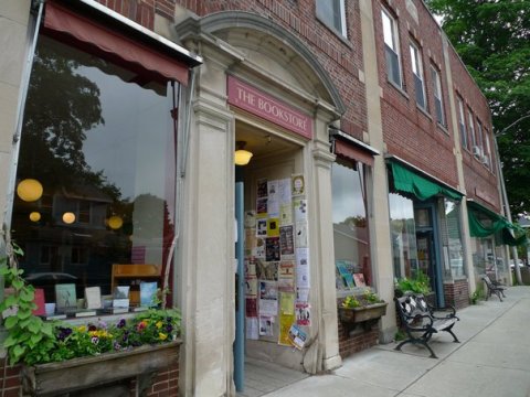 This Library Bar In Massachusetts Is Every Book Nerd’s Paradise