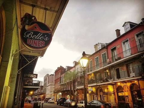 Revisit The Glory Days At This 50s-Themed Restaurant In New Orleans