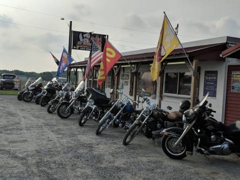 Hit The Road To Find This Remote BBQ Stand In Delaware That's Finger-Lickin' Good