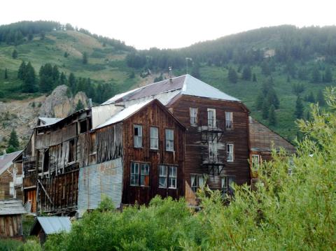 The Oldest Hotel In Idaho Is Also One Of The Most Haunted Places You’ll Ever Sleep