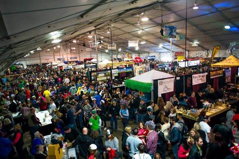 You Won't Leave Hungry From This Amazing Seafood Festival In Oregon