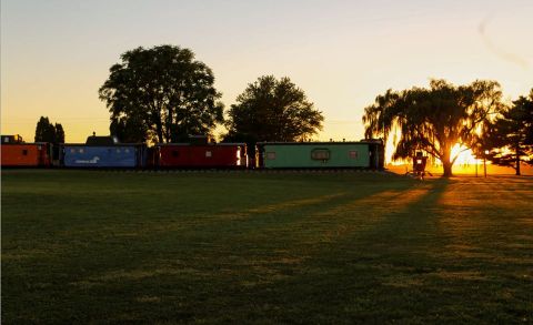 The Rooms At This Railroad-Themed Bed & Breakfast In Pennsylvania Are Actual Box Cars