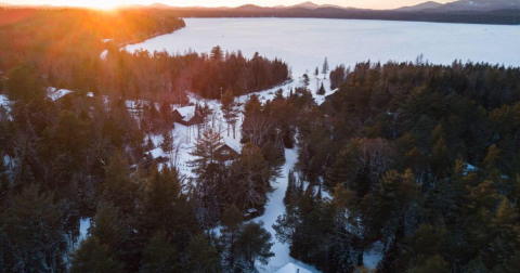 Escape Away To This Lakefront Lodge In New York For The Perfect Winter Retreat