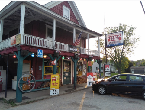 The White Buffalo Trading Post In The Middle Of Nowhere In New Hampshire Has Some Of The Best Pizza In The U.S.