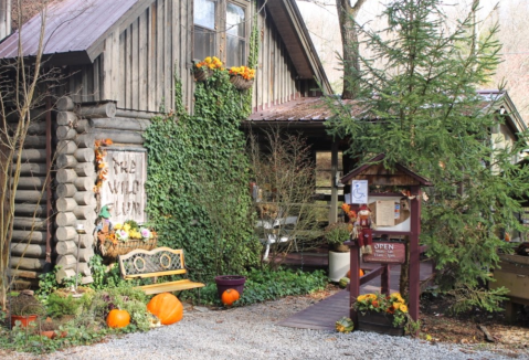 This Old Fashioned Restaurant In The Tennessee Mountains Will Take You Back To Simpler Times