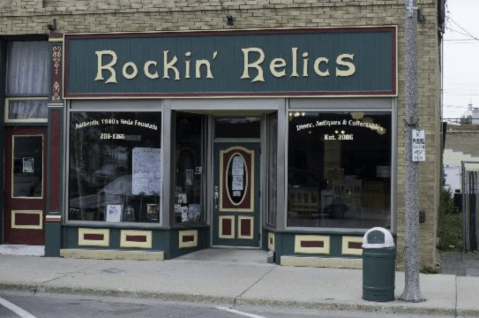 Revisit The Glory Days At This '50s-Themed Restaurant In North Dakota