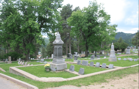 5 Disturbing Cemeteries In South Dakota That Will Give You Goosebumps