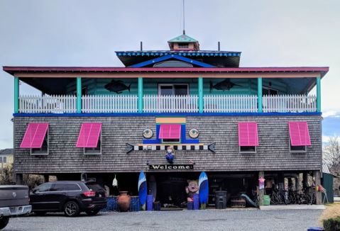 This Quirky And Colorful Delaware Hotel Is The Coolest Place You'll Ever Sleep