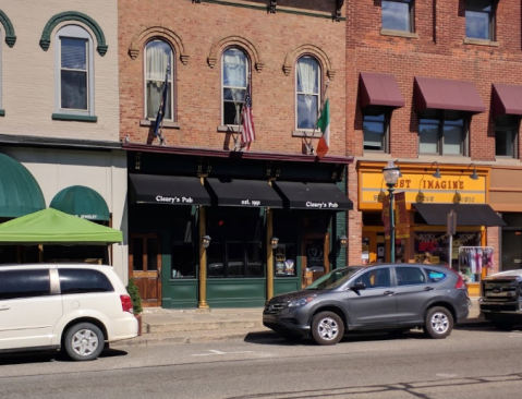 This Small Town Pub Near Detroit Has Some Of The Best Food In The Midwest