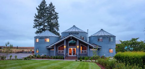 This Grain Bin Bed & Breakfast In Oregon Is The Ultimate Countryside Getaway