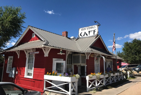 This Historic Arizona Train Depot Is Now A Beautiful Restaurant Right On The Tracks