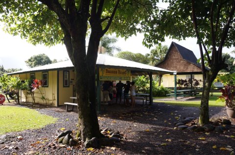 The Roadside Stand In Hawaii That's Been An Icon For More Than 30 Years