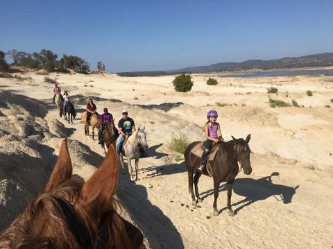 This Lakeside Horseback Trail Ride In Northern California Feels Like A Magical Secret