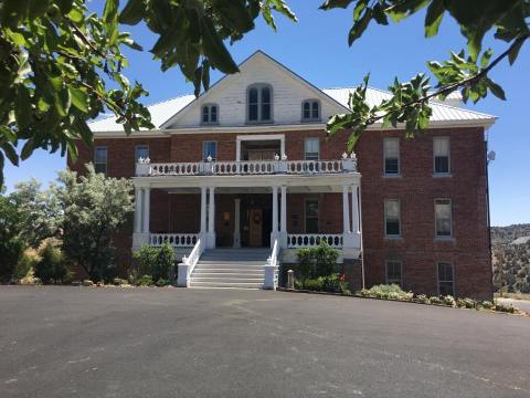 This Old Hospital In Nevada Has Been Immaculately Preserved And It's Open To Visitors