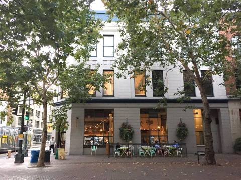 The Mexican Food Hiding Inside This Vintage Bank Building In Washington Is Absolutely Scrumptious