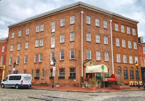 This Old Hotel In Maryland Is One Of The Most Haunted Places You’ll Ever Sleep