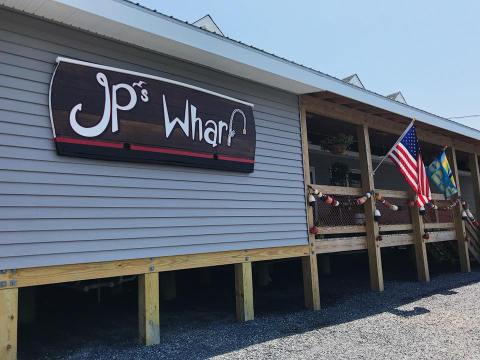 This Local Restaurant In Delaware Serves Legendary Pie That You Can't Pass Up