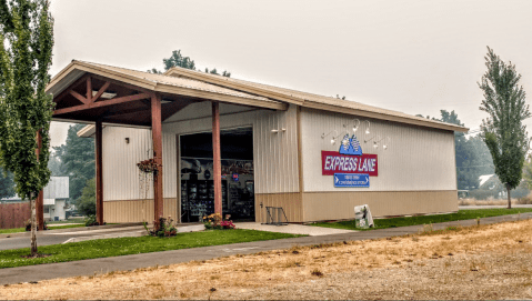 This Drive-Thru Grocery Store In Idaho May Become Your New Favorite Stop