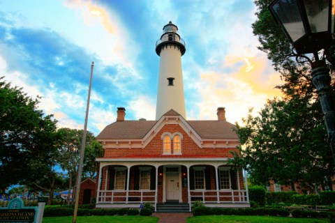 Take This Mini Road Trip To Climb Two Of Georgia's Most Beautiful Lighthouses