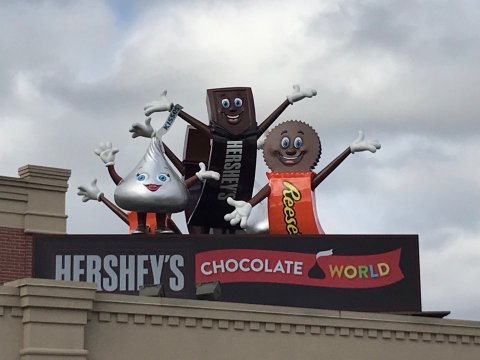 You Can Create Your Own Candy Bar At This 46-Year-Old Chocolate Shop In Pennsylvania