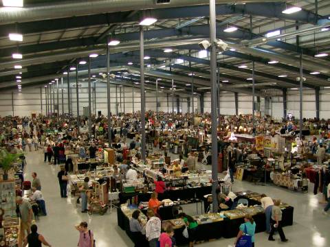 5 Winter Flea Markets In Illinois To Enjoy All Season Long
