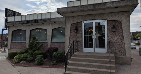 The Timeless Restaurant In Pittsburgh Where Prices Have Barely Budged Since The 1950s