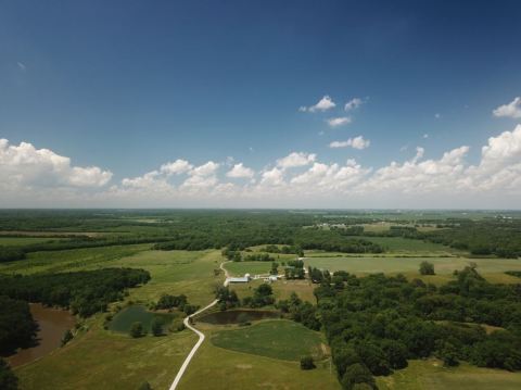 Illinois' Largest Farm Brewery Is Unexpectedly Awesome