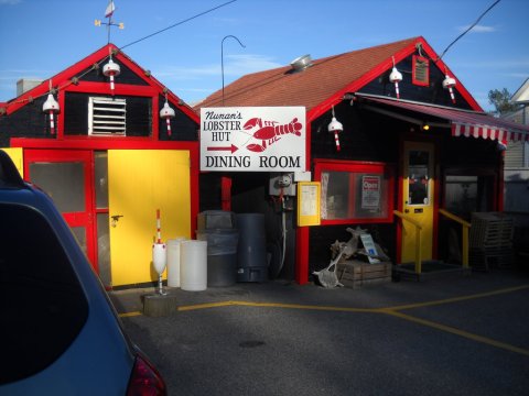 This Ramshackle Lobster Shack Hiding In Maine Serves The Best Seafood Around