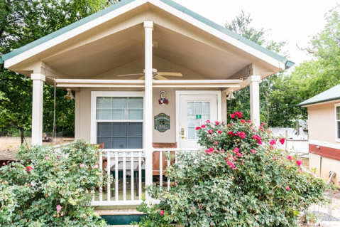 This Irish Themed Bed And Breakfast In Texas Is An Absolute Pot Of Gold