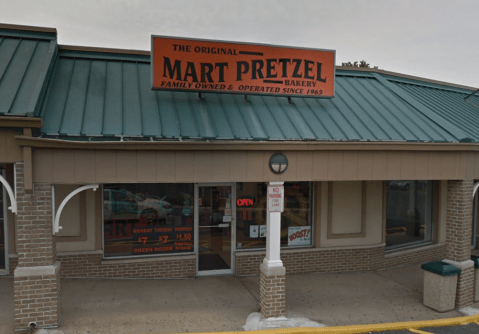 The Hometown Pretzel Bakery In New Jersey Where You'll Find Hand-Twisted Deliciousness