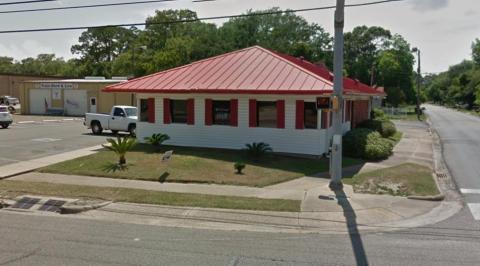 The Little Hole-In-The-Wall Restaurant That Serves The Best Pizza In Mississippi