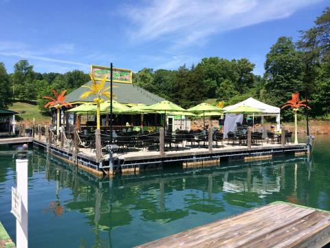 Visit The Best Beach Bar In Tennessee Where It Always Feels Like You're On Summer Vacation