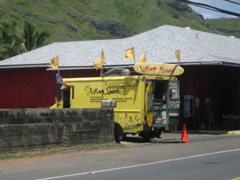 This Ramshackle Shrimp Shack Hiding In Hawaii Serves The Best Seafood Around