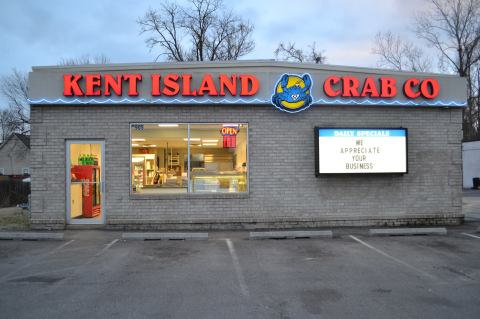 This Ramshackle Crab Shack Hiding In Maryland Serves The Best Seafood Around