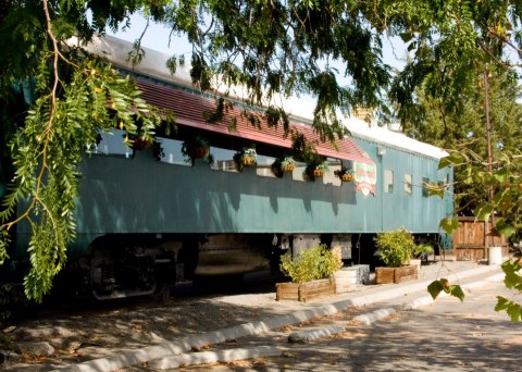 This Train Car Restaurant In Washington Is A True Hidden Gem