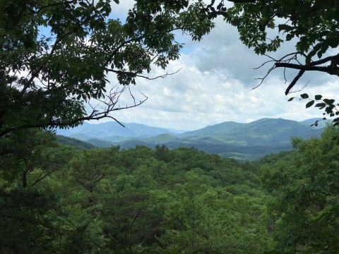 This Hidden Gem Of A State Park Showcases The Virginia Mountains In The Most Spectacular Way