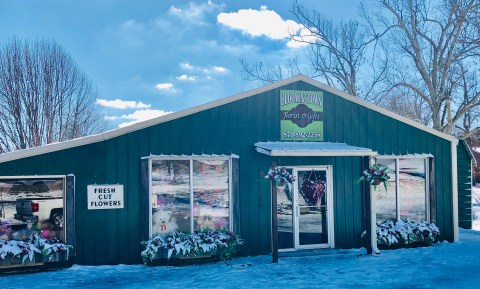 People Drive For Miles To Visit This Charming Floral & Gift Shop In Small-Town Arkansas