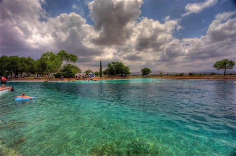 The World's Largest Spring-Fed Swimming Hole Is Near Austin And It's Perfect For A Weekend Trip