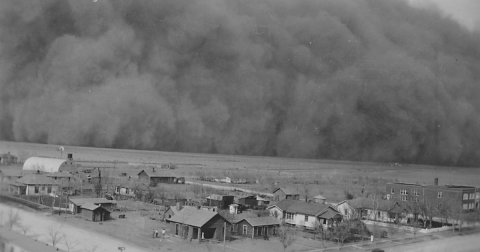 These 10 Candid Photos Show What Life Was Like In Kansas In the 1930s